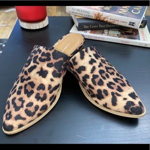 Report brand mules in the style Irina